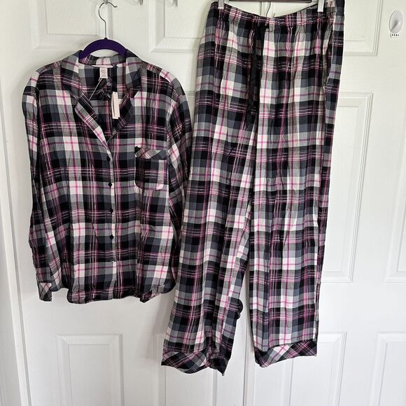 Victoria Secret Pajama Set Black Pink XL flannel Plaid Sleepsoft PJS Hair Tie - Picture 1 of 8